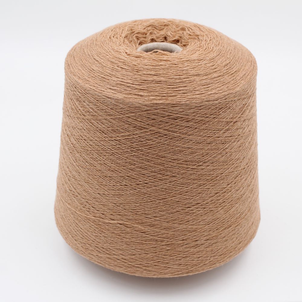 2/28 70% extrafine merino 30% cashmere color camel cones 490 gr