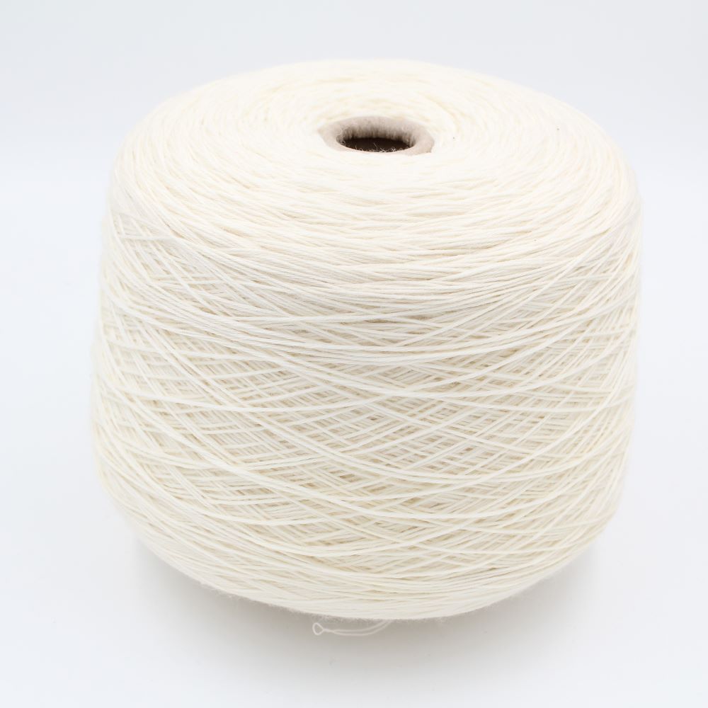 Filato 10% Cashmere 90% Lana nm 4/24 colore bianco rocche 710gr