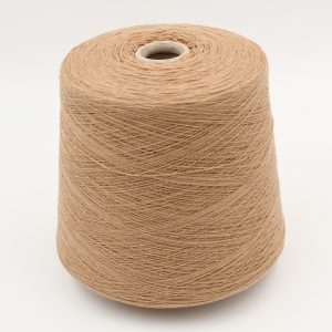 Filato da macchina 2/28 70% merino extrafine 30% cashmere colore beige rocca 400 gr