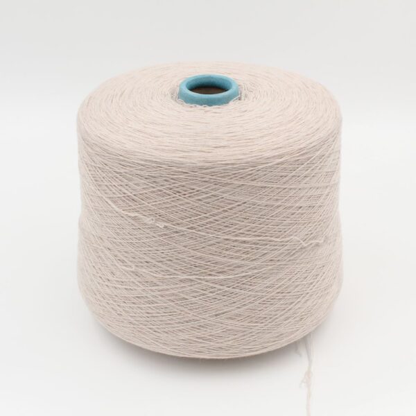 Filato 2/28 100% Cashmere colore beige chiaro rocche 590 gr