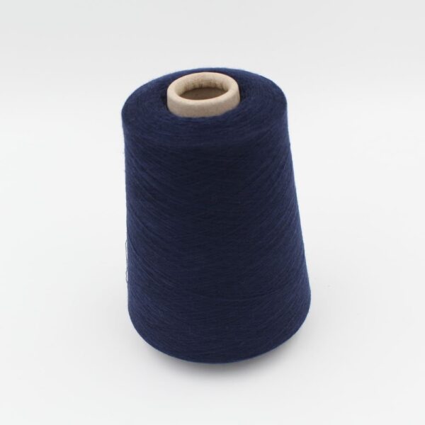 Yarn 2/80 100% cashmere color blue cones 440 gr