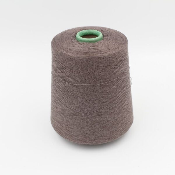 Yarn 2/46 100% cashmere color brown cones 730 gr