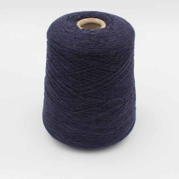 Filato 2/28 100% Cashmere per macchina 12 colore blu notte rocche 560 gr
