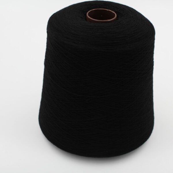 Filato 2/28 100% Cashmere per macchina 12 colore nero rocche 610 gr