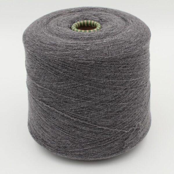 Filato cashmere 96% poliammide 4% nm 2/26300 colore grigio medio rocche 500 gr