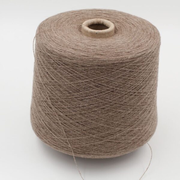Filato 2/27 100% Cashmere per macchina 12 colore brown rocca 410 gr