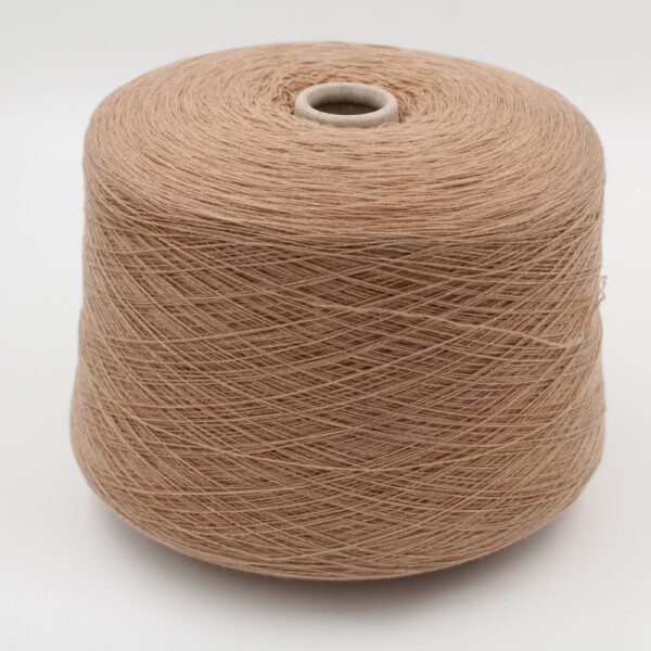 Filato 2/28 100% Cashmere per macchina 12 colore beige rocche 620 gr