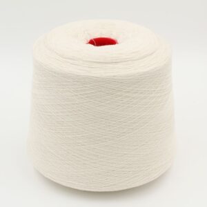 2/28 70% merino extrafine 30% cashmere color natural white cones 590 gr