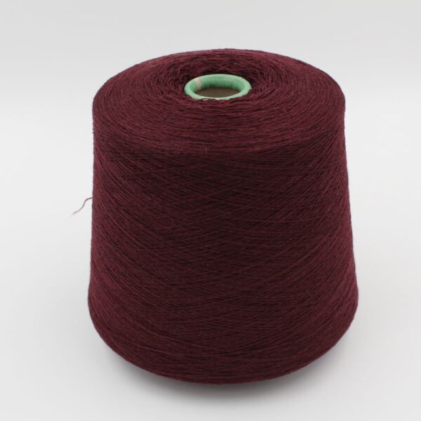 2/28 70% merino extrafine 30% cashmere colore bordeaux rocca 480 gr