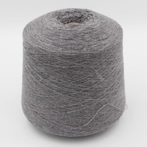 2/28 70% merino extrafine 30% cashmere color light grey cones 580 gr