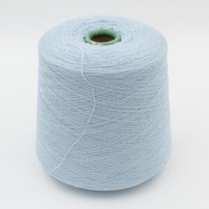 2/28 70% merino extrafine 30% cashmere colore celeste rocca 490 gr