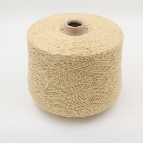 Filato 2/28 100% Cashmere per macchina 12 colore crema rocche 550 gr