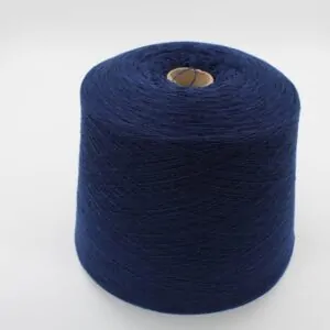 Filato da macchina 2/30 70% merino extrafine 30% cashmere colore blu rocca 570 gr