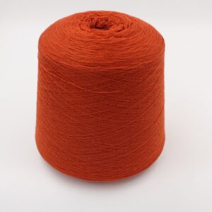 2/28 70% merino extrafine 30% cashmere colore arancio rocca 540 gr