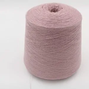 2/28 70% merino extrafine 30% cashmere colore rosa antico rocca 520 gr