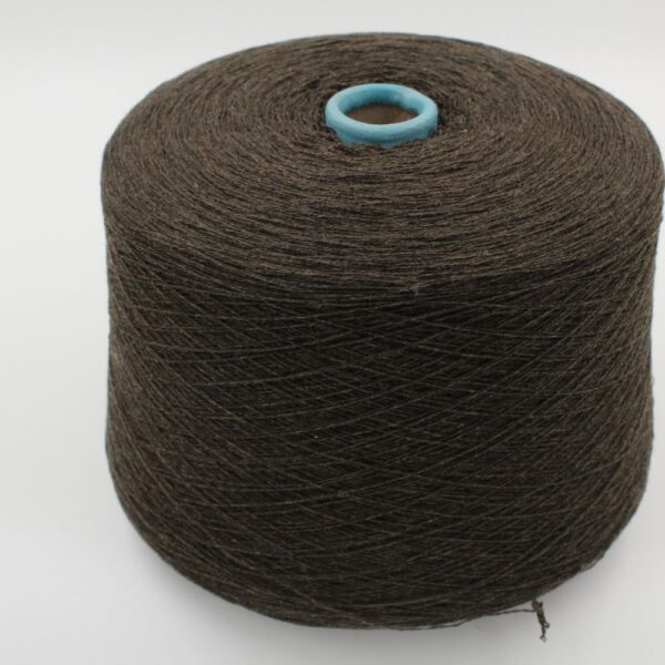Filato 2/28 100% Cashmere per macchina 12 verde scuro colore rocche 610 gr