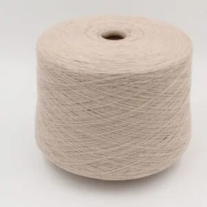 Filato 2/28 100% Cashmere colore beige chiaro rocche 590 gr