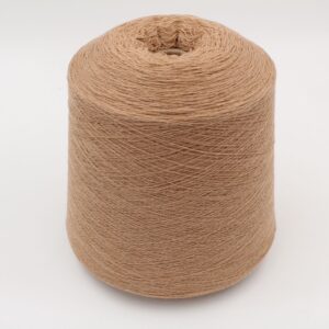 Filato da macchina 2/30 70% merino extrafine 30% cashmere colore cammello rocca 520 gr