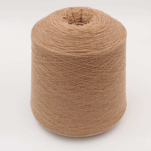Yarn for knitting machine 2/30 70% merino extrafine 30% cashmere color camel cones 520 gr