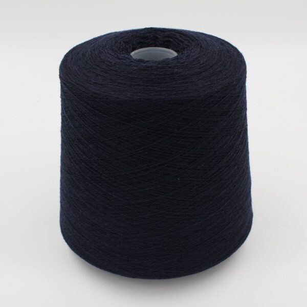 2/28 70% merino extrafine 30% cashmere colore blu rocca 510 gr