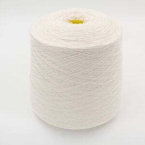 Filato da macchina 2/30 70% merino extrafine 30% cashmere colore bianco rocca 520 gr