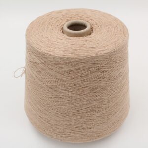 2/28 70% merino extrafine 30% cashmere color beige cone 530 gr