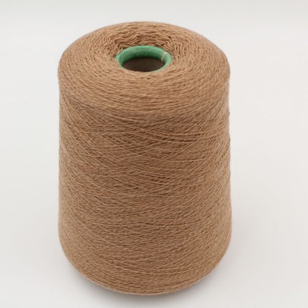 Yarn for knitting machine 2/30 70% merino extrafine 30% cashmere color camel cones 540 gr