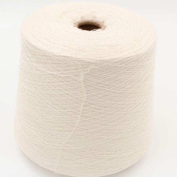 Filato da macchina 2/30 70% merino extrafine 30% cashmere colore bianco naturale rocca 520 gr