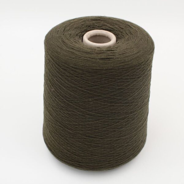 FANTASTIQUE yarn merino superfine 14 micron nm 2/28 color military cones 580 gr