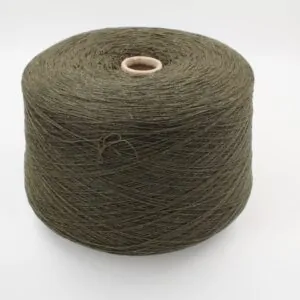 Yarn 2/28 100% Cashmere color dark green cones 610 gr