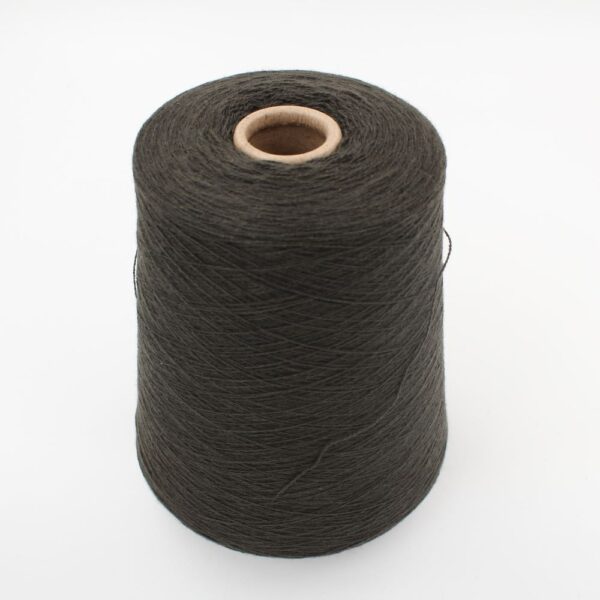 Yarn 2/27 100% Cashmere for knitting machine 12 color mud cones 470 gr
