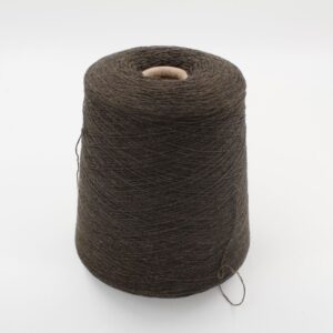 Yarn 2/28 100% Cashmere color dark green cones 600 gr