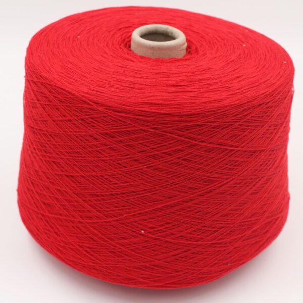 Yarn 2/28 100% Cashmere color red cones 590 gr
