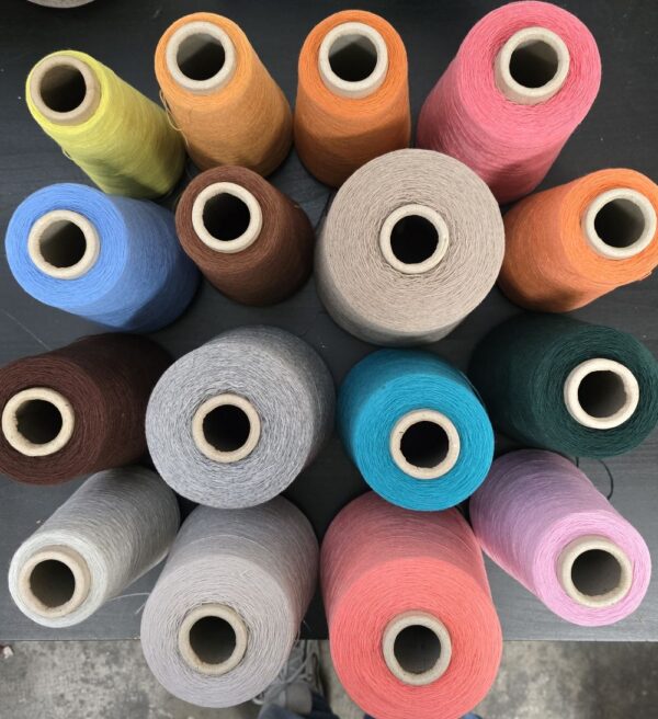 Pack 3 kg 100% cashmere yarn nm 2/28