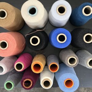 Pack 3 kg 100% cashmere yarn nm 2/28