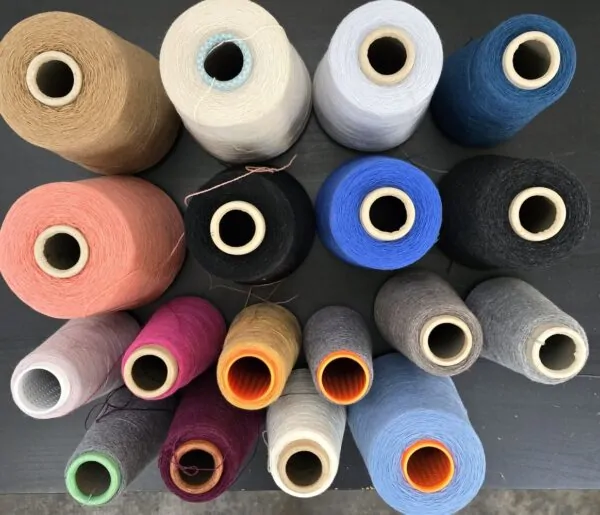 Confezione 3 kg filato cashmere 2/28