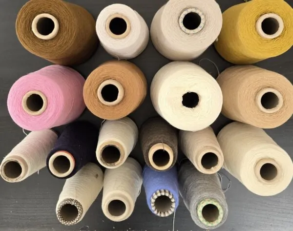 Confezione 3 kg filato cashmere 2/28