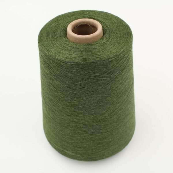 Filato cashmere 70% seta 30% nm 2/58 colore verde rocche 580 gr