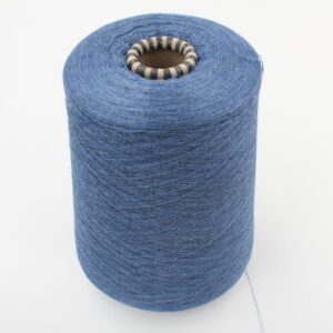 Filato cashmere 70% seta 30% nm 2/58 colore celeste rocche 420 gr