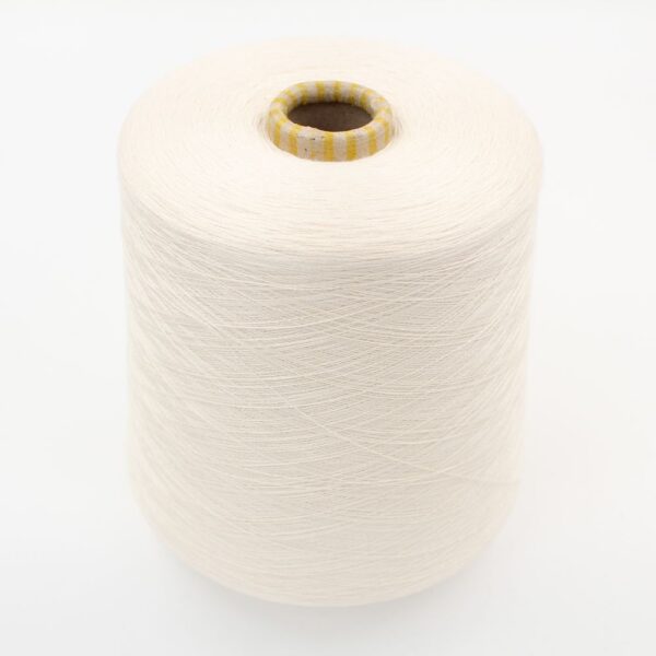 Filato cashmere 70% seta 30% nm 2/58 colore bianco rocche 650 gr