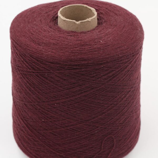 Yarn 2/28 100% Cashmere color bordeaux cones 620 gr
