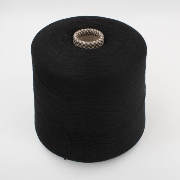 Yarn 2/28 100% Cashmere color black cones 500 gr