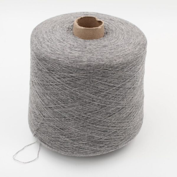Yarn 2/28 100% Cashmere color medium grey cones 390 gr