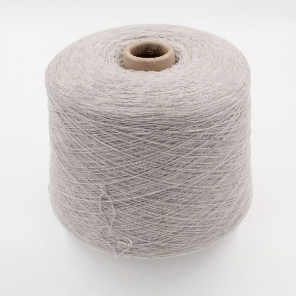 Yarn 2/28 100% Cashmere color light grey cones 420 gr