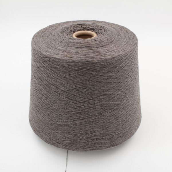 Yarn 2/27 100% Cashmere for knitting machine 12 color tornato cones 590 gr
