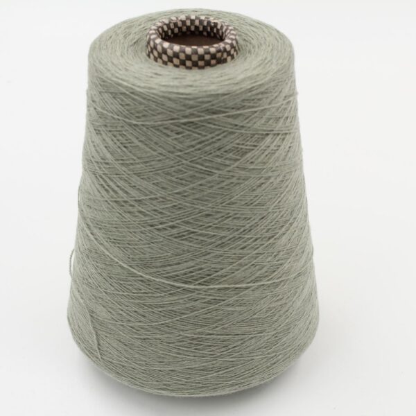 Yarn 2/28 100% Cashmere color sage cones 660 gr
