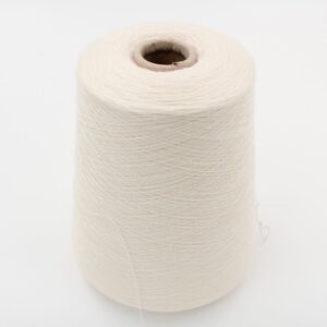 filato Cashmere 95% merino superfine 5% nm 2/60 colore naturale rocche 720 gr