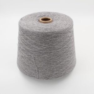 Filato 2/27 100% Cashmere per macchina 12 colore grigio chiaro rocca 540 gr