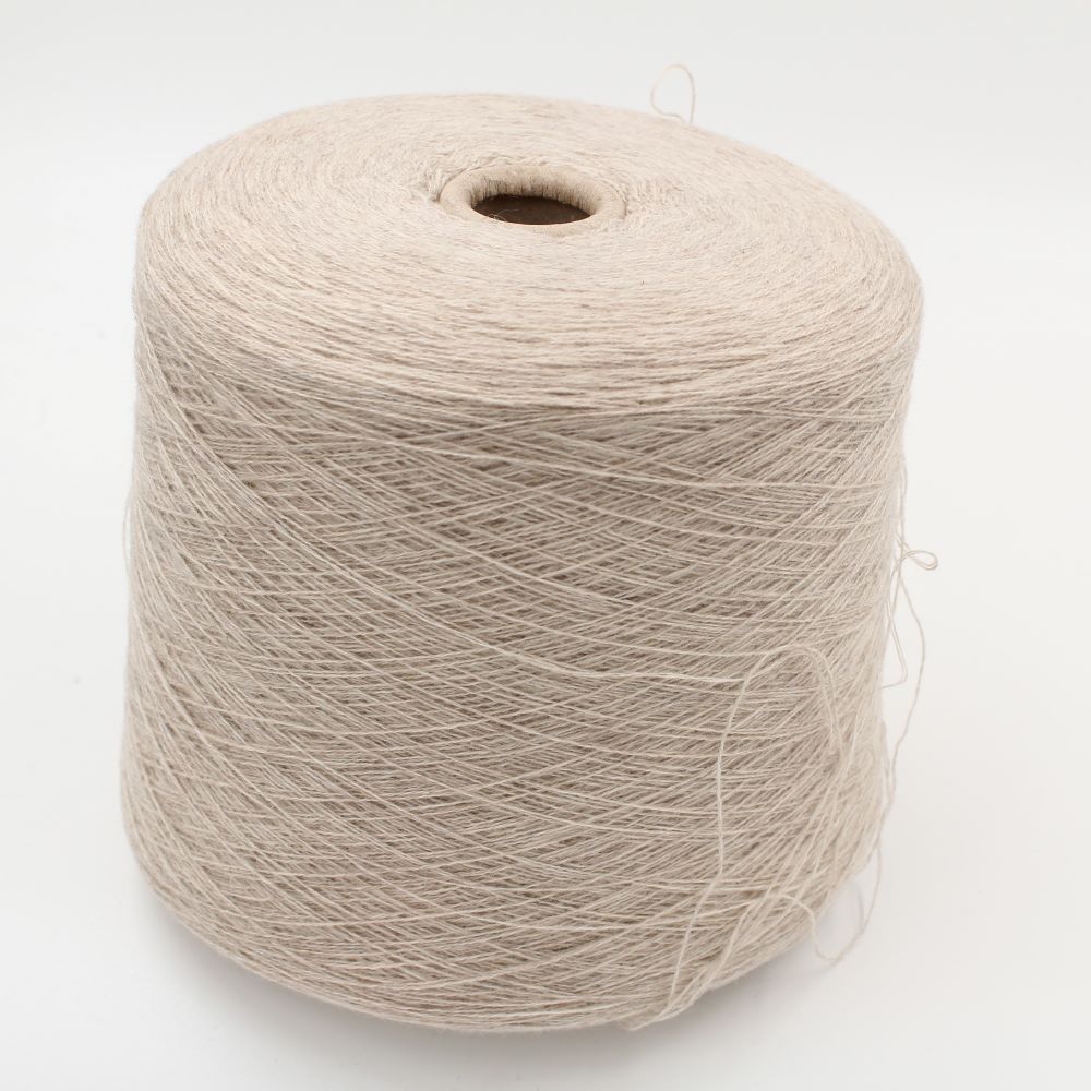 Filato 2/28 100% Cashmere colore beige chiaro rocche 420 gr