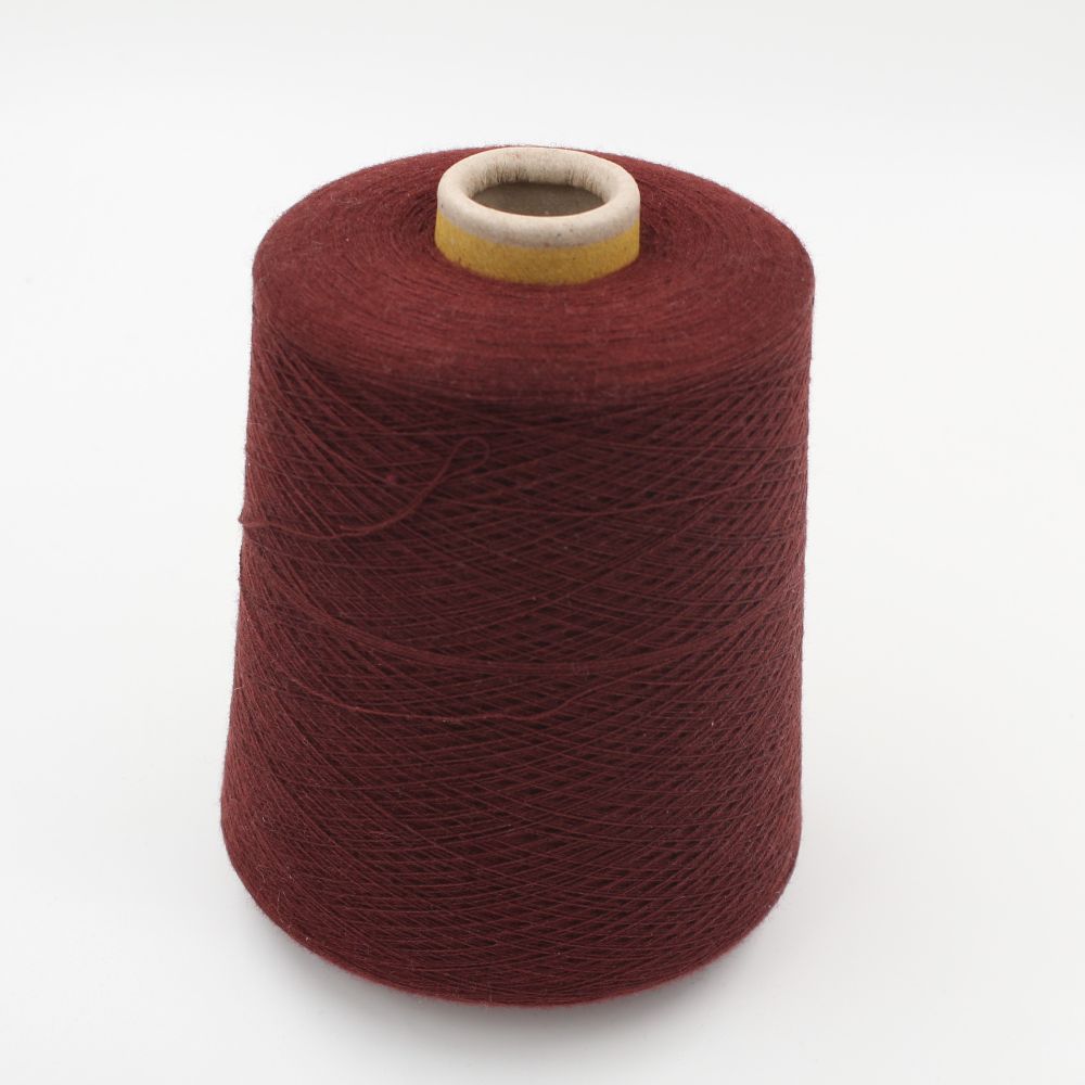 Filato Cashmere 45% Seta Mulberry 55% nm 2/48 pettinato colore vinaccia rocca 510 gr